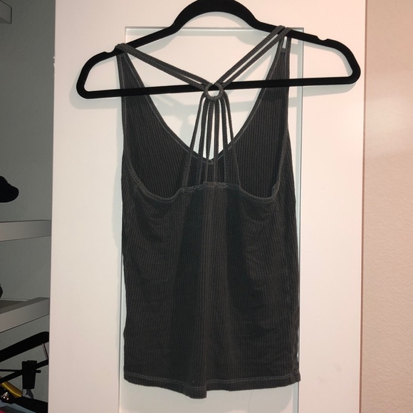 Gray tank top - Picture 2 of 3